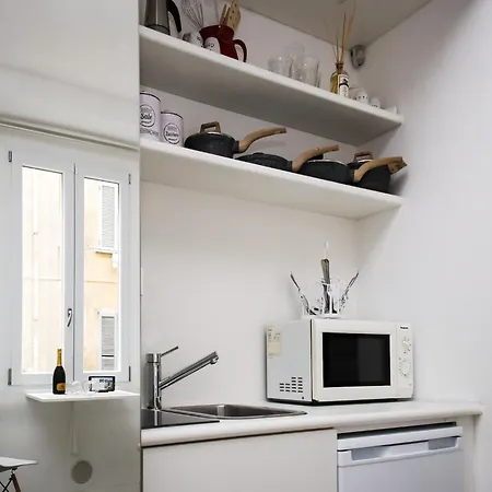Apartment Stylish Studio In Milan, Near Metro *